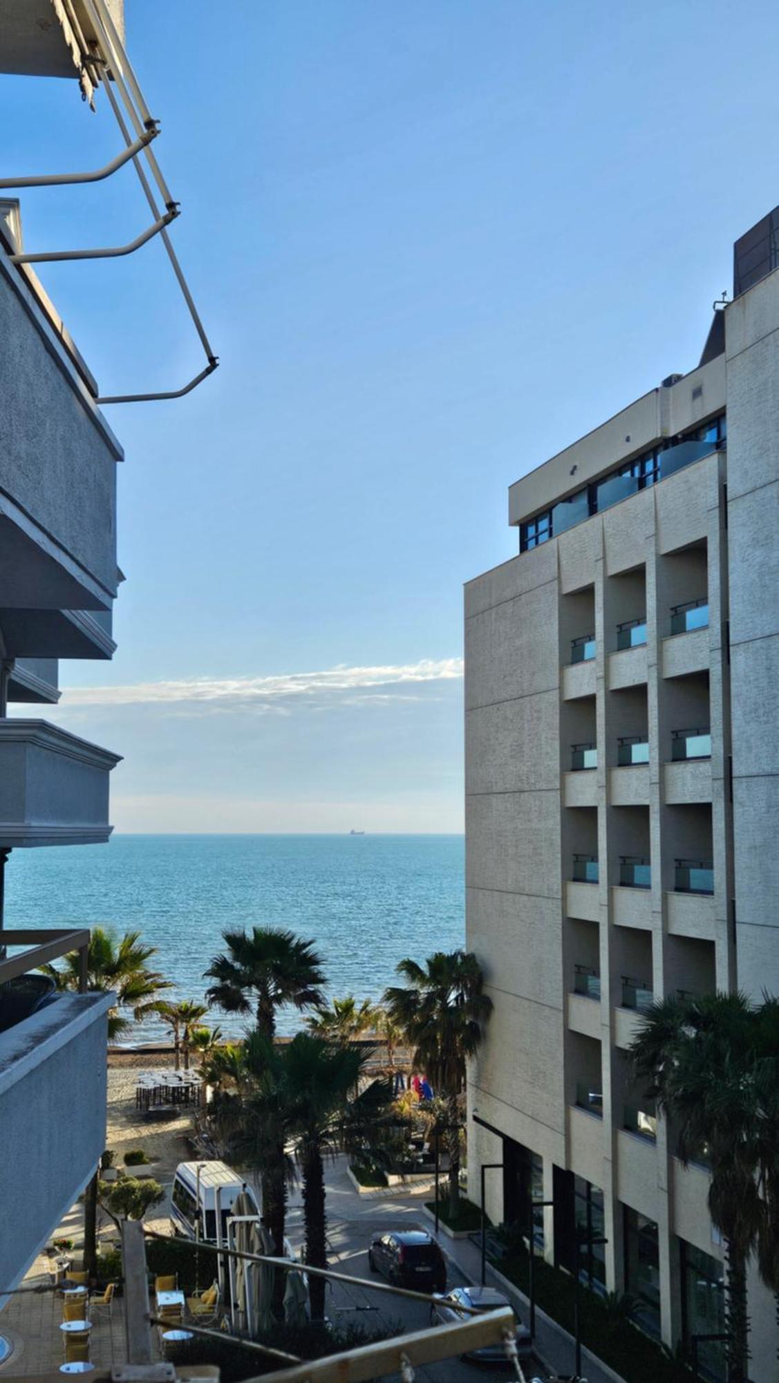 Sea View Apartament. Luxury Area In Durres Beach.公寓 外观 照片