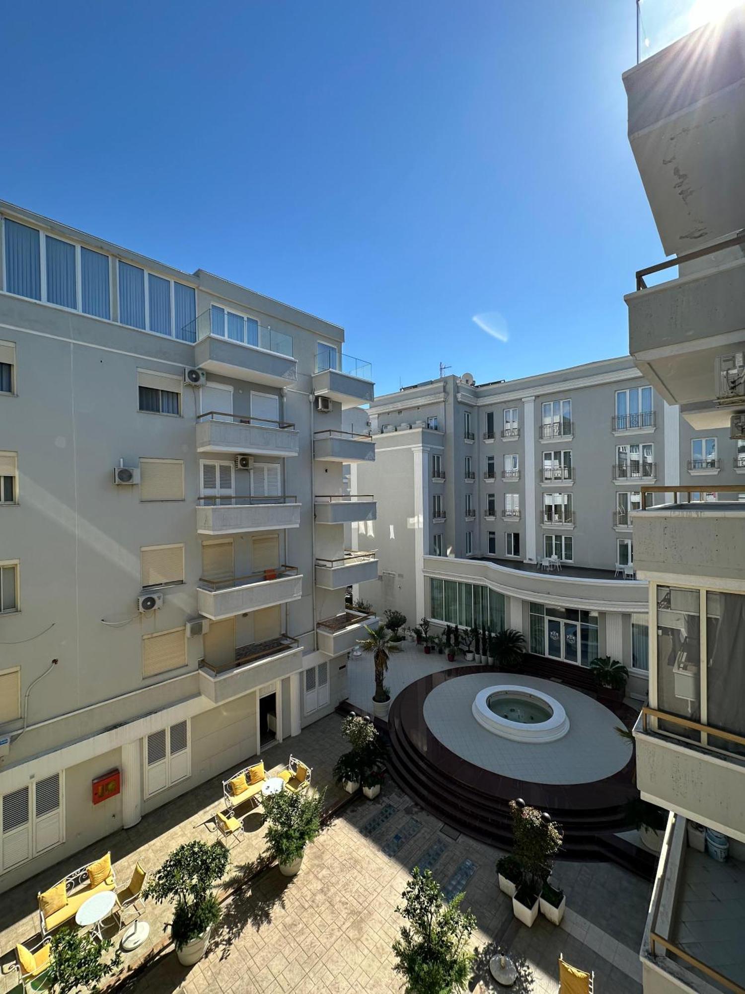 Sea View Apartament. Luxury Area In Durres Beach.公寓 外观 照片